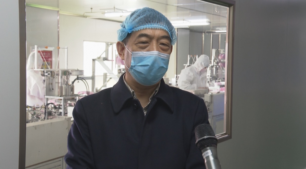 鄭州市醫(yī)用口罩日產能達230萬只。疫情就是命令，防控就是責任。